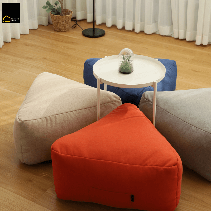เบาะรองนั่งทรงสามเหลี่ยม RENITA HOME รุ่น ONIGIRI POUF สีครีม